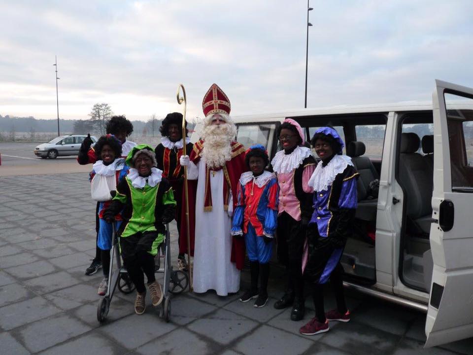 Sinterklaas en Pieten op huisbezoek